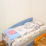 Апартаменты The Square - Old Flat With 2 Bedrooms, 1st Fl *