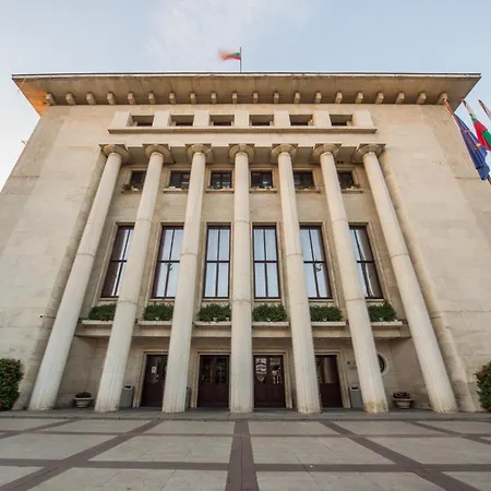 The Square - Old Flat With 2 Bedrooms, 1st Fl * Burgas City