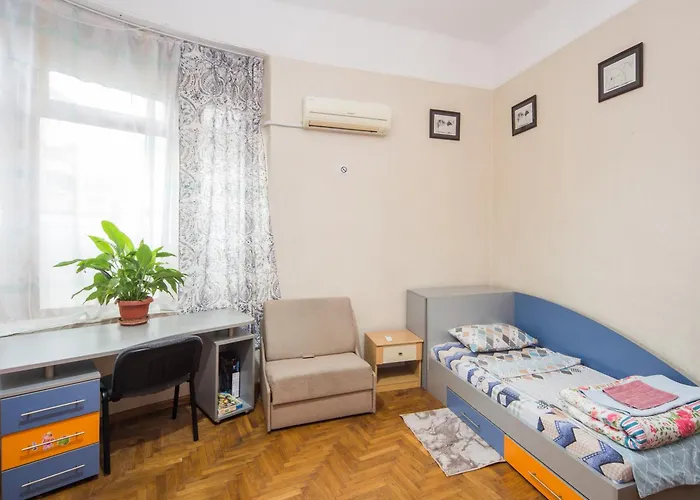 The Square - Old Flat With 2 Bedrooms, 1st Fl Διαμέρισμα Μπουργκάς